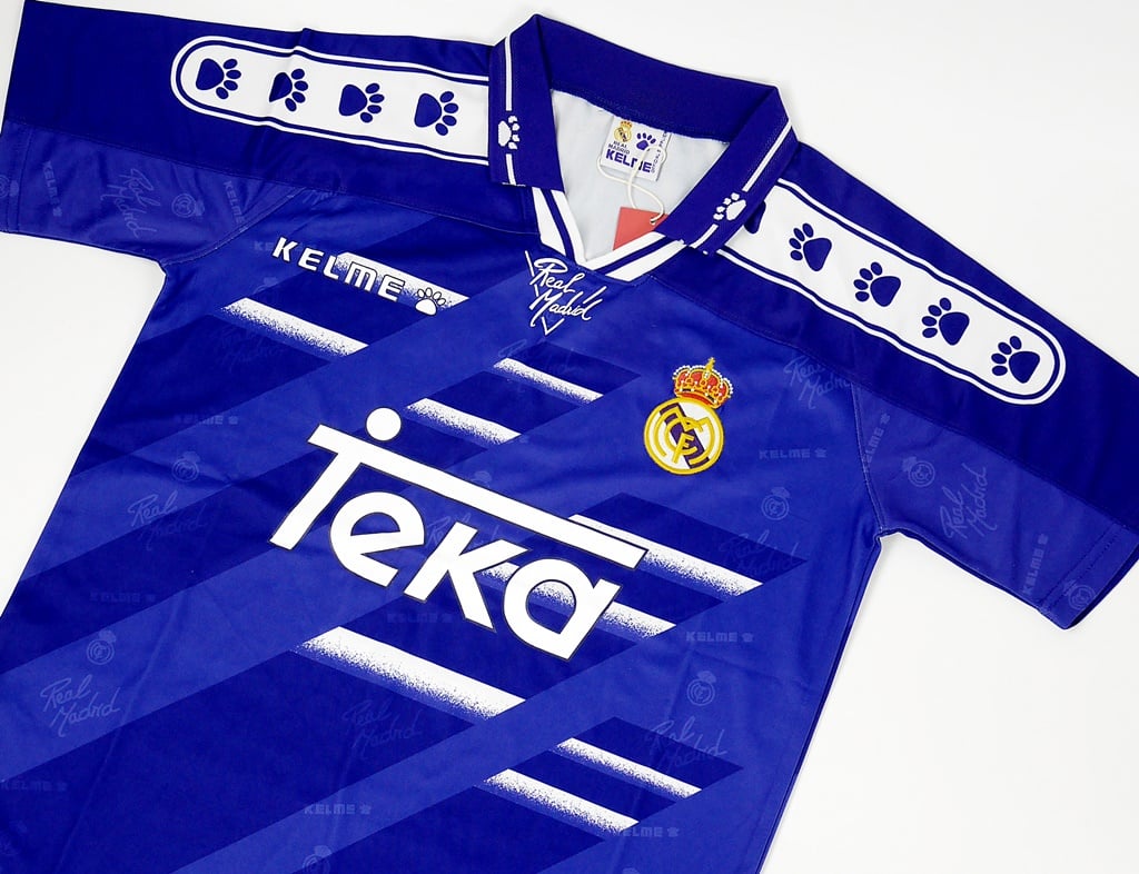 Real Madrid Away 1994-96 Football Shirt Soccer Jersey Retro Vintage